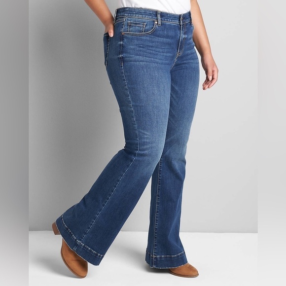 Lane Bryant Signature mid rise Flare Jeans flex magic waistband Dark Wash sz 14 - Picture 1 of 9